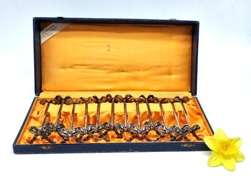 Tolles 12er set - set, antik